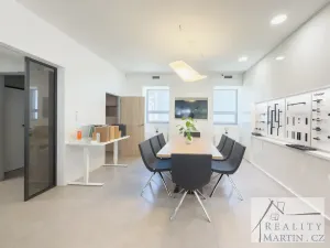 Prodej obchodního prostoru, Jesenice, V Roháči I., 109 m2