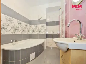 Prodej bytu 3+1, Nadějov, 85 m2