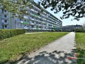 Pronájem bytu 2+kk, Hradec Králové - Nový Hradec Králové, Brožíkova, 42 m2