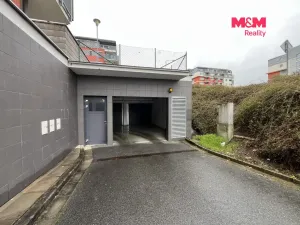 Pronájem garážového stání, Zlín, Zelinova, 14 m2