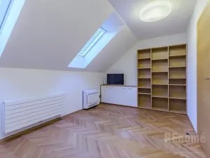 Prodej rodinného domu, Třebotov, V Zálesí, 300 m2