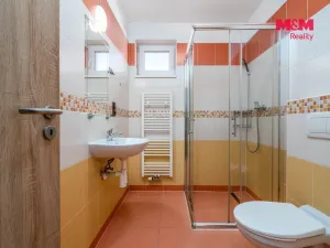 Prodej činžovního domu, Nehvizdy, Pražská, 300 m2