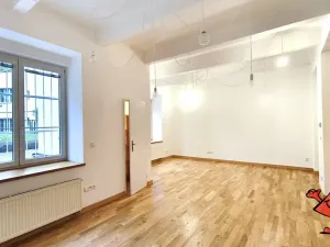 Pronájem kanceláře, Praha - Vysočany, Mlékárenská, 48 m2
