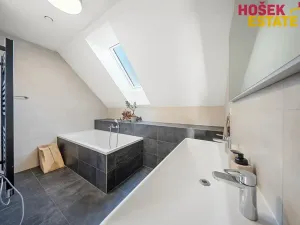Prodej rodinného domu, Holubice, 122 m2