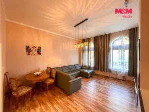 Prodej obchodního prostoru, Karlovy Vary, nábřeží Jana Palacha, 340 m2