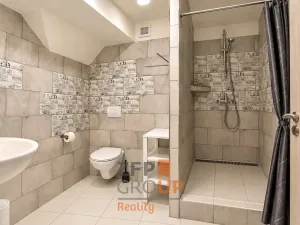 Prodej ubytování, Bavory, 289 m2