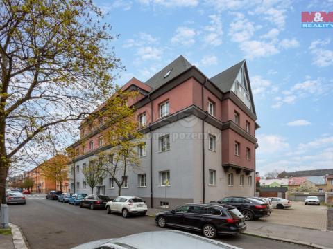 Prodej bytu 2+kk, Chomutov, Čechova, 79 m2