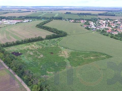 Prodej komerčního pozemku, Troskotovice, 28136 m2