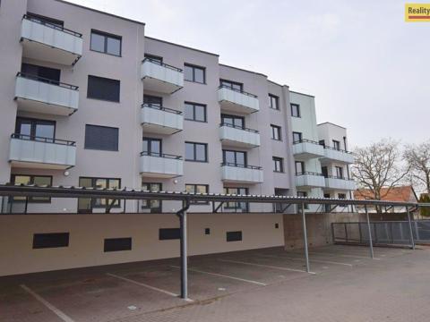 Prodej bytu 1+kk, Praha - Uhříněves, Františka Diviše, 34 m2