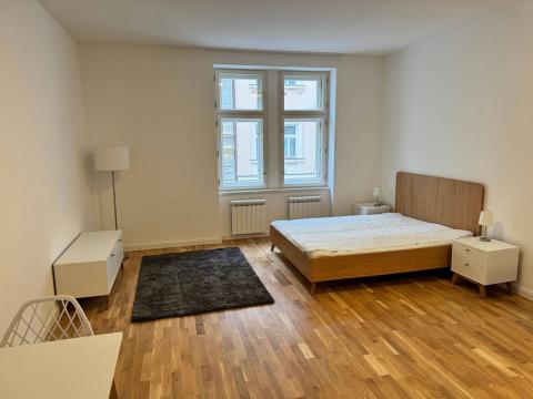 Prodej bytu 2+kk, Praha - Vinohrady, Varšavská, 47 m2