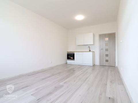 Pronájem bytu 1+kk, Milovice, Slepá, 26 m2