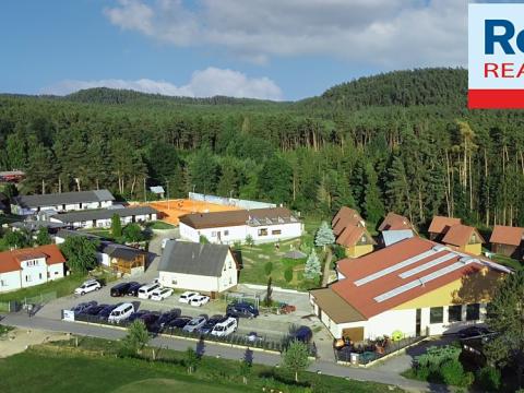 Prodej ubytování, Kněžmost, 2700 m2