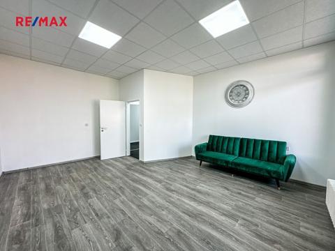 Pronájem obchodního prostoru, Brodce, Dobrovická, 124 m2