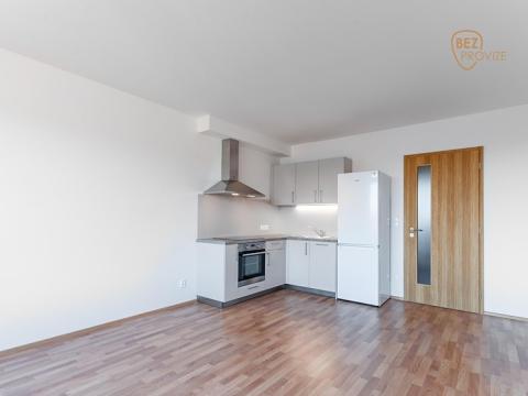 Pronájem bytu 2+kk, Praha - Vysočany, Strnadových, 60 m2