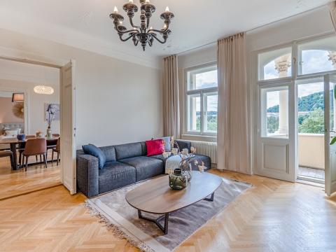 Prodej bytu 4+1, Praha - Staré Město, Divadelní, 138 m2