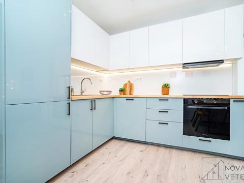 Prodej bytu 4+kk, Praha - Prosek, Vysočanská, 80 m2