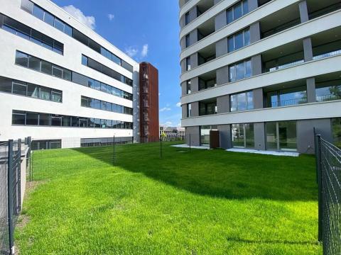 Prodej bytu 2+kk, Praha - Radlice, U Komína, 60 m2