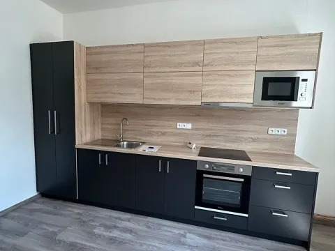 Pronájem bytu 2+kk, Děčín, Kamenická, 51 m2