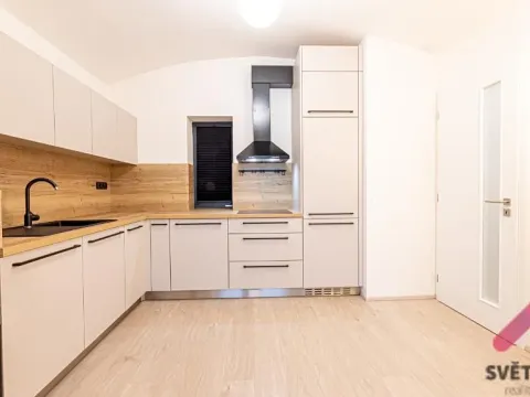 Pronájem bytu 2+kk, Praha - Žižkov, Hartigova, 74 m2