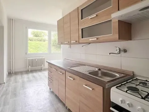 Pronájem bytu 2+1, Klášterec nad Ohří, Královéhradecká, 61 m2