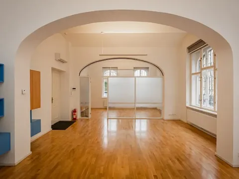 Pronájem kanceláře, Praha - Vinohrady, Fričova, 69 m2