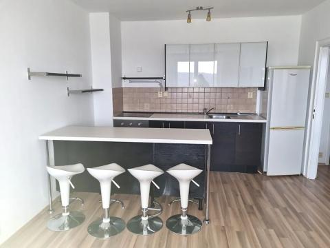 Prodej bytu 2+kk, Praha - Lhotka, Štúrova, 39 m2