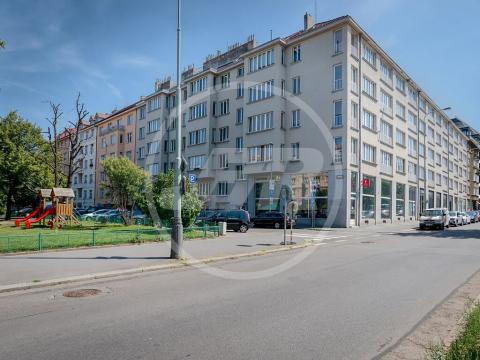 Pronájem bytu 4+1, Praha - Bubeneč, Rooseveltova, 141 m2