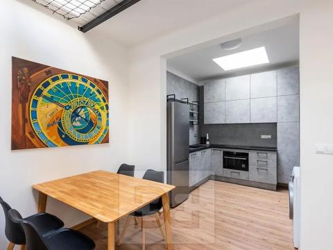 Pronájem bytu 2+kk, Praha - Staré Město, Staroměstské náměstí, 60 m2