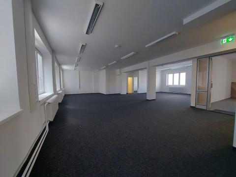 Pronájem obchodního prostoru, Hodonín, Národní třída, 120 m2