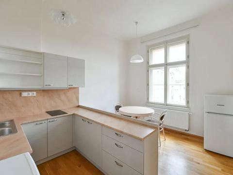 Pronájem bytu 2+1, Praha - Vinohrady, Chodská, 72 m2