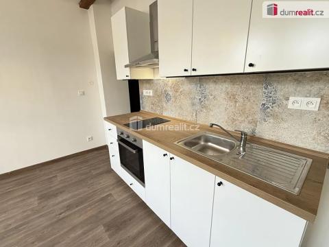 Pronájem bytu 2+kk, Jílové, Mírové nám., 40 m2