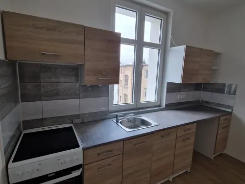 Pronájem bytu 2+kk, Teplice, Mostecká, 56 m2