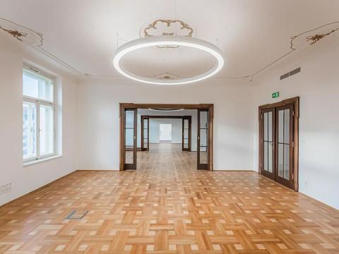 Pronájem kanceláře, Praha - Nové Město, 296 m2