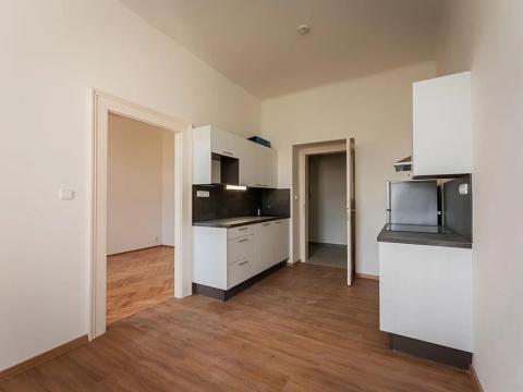 Pronájem bytu 2+kk, Praha - Nové Město, Lípová, 37 m2