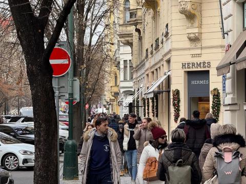 Pronájem restaurace, Praha - Staré Město, náměstí Curieových, 355 m2