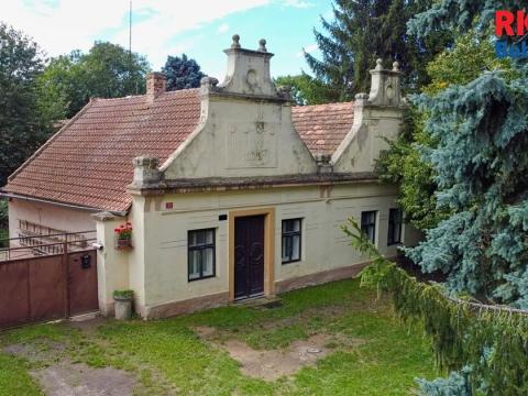 Prodej rodinného domu, Klučov, 1702 m2