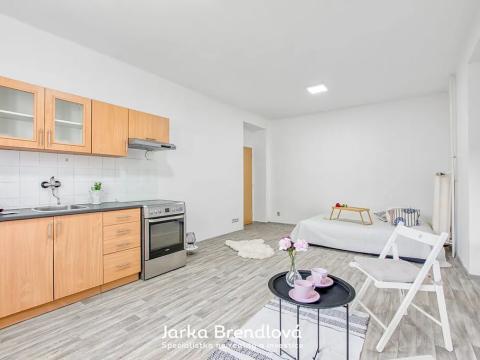 Pronájem bytu 2+kk, Ostrava, Alšovo náměstí, 51 m2