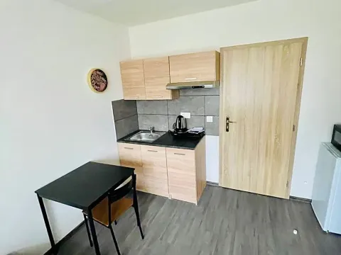 Prodej bytu 4+kk, Praha - Prosek, Vysočanská, 75 m2