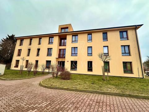 Prodej bytu 1+kk, Hostivice, Jarní, 42 m2