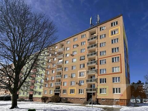 Prodej bytu 2+1, Ostrov, Jungmannova, 61 m2