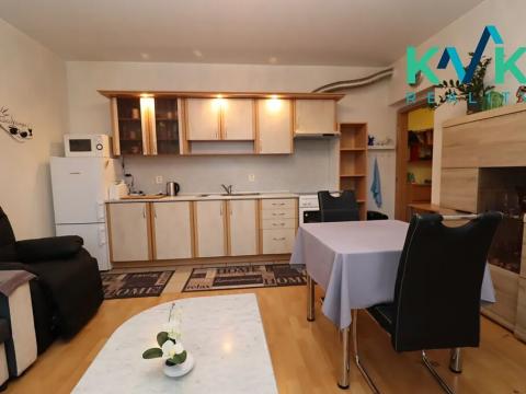 Pronájem bytu 2+kk, Karlovy Vary, Kryzánkova, 55 m2