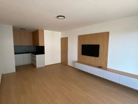 Pronájem bytu 2+kk, Praha - Prosek, 61 m2