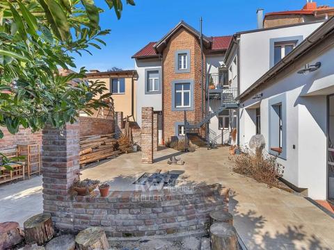 Prodej vícegeneračního domu, Velim, Palackého, 547 m2