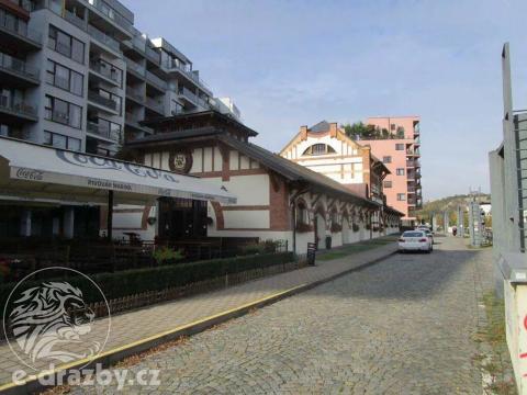 Dražba restaurace, Praha - Holešovice, Jankovcova, 1096 m2