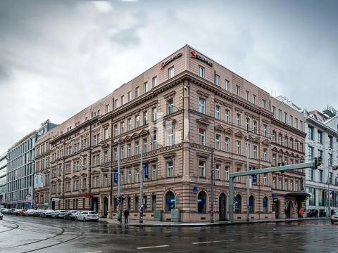 Pronájem kanceláře, Praha - Smíchov, Radlická, 380 m2