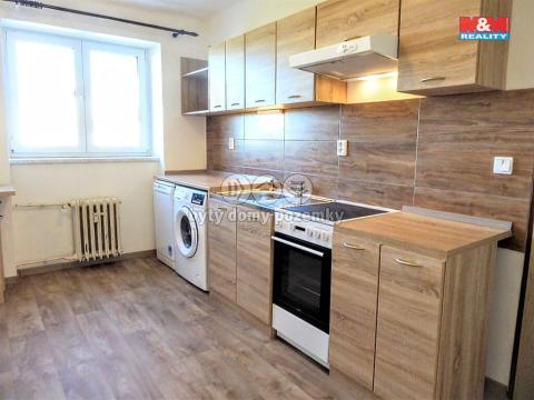 Prodej bytu 2+1, Březová, Hlavní, 57 m2