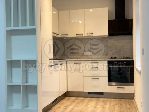 Prodej bytu 2+kk, Plzeň - Východní Předměstí, Guldenerova, 48 m2