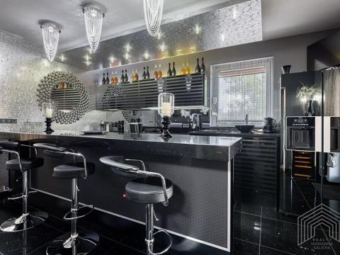 Prodej obchodního prostoru, Zeleneč, Jitrocelová, 150 m2