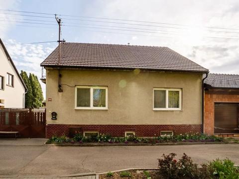 Prodej podílu rodinného domu, Moravská Nová Ves, Na Rynku, 98 m2