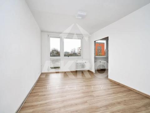 Pronájem bytu 3+1, Praha - Braník, Novodvorská, 77 m2
